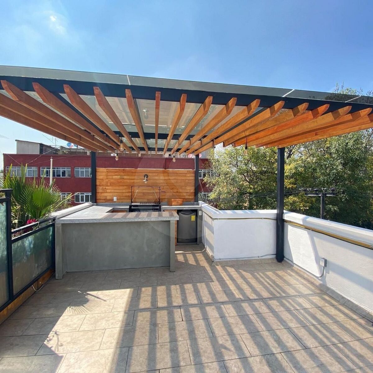 https://assets.easybroker.com/property_images/5555586/96562381/EB-UI5586.JPG?version=1759433678