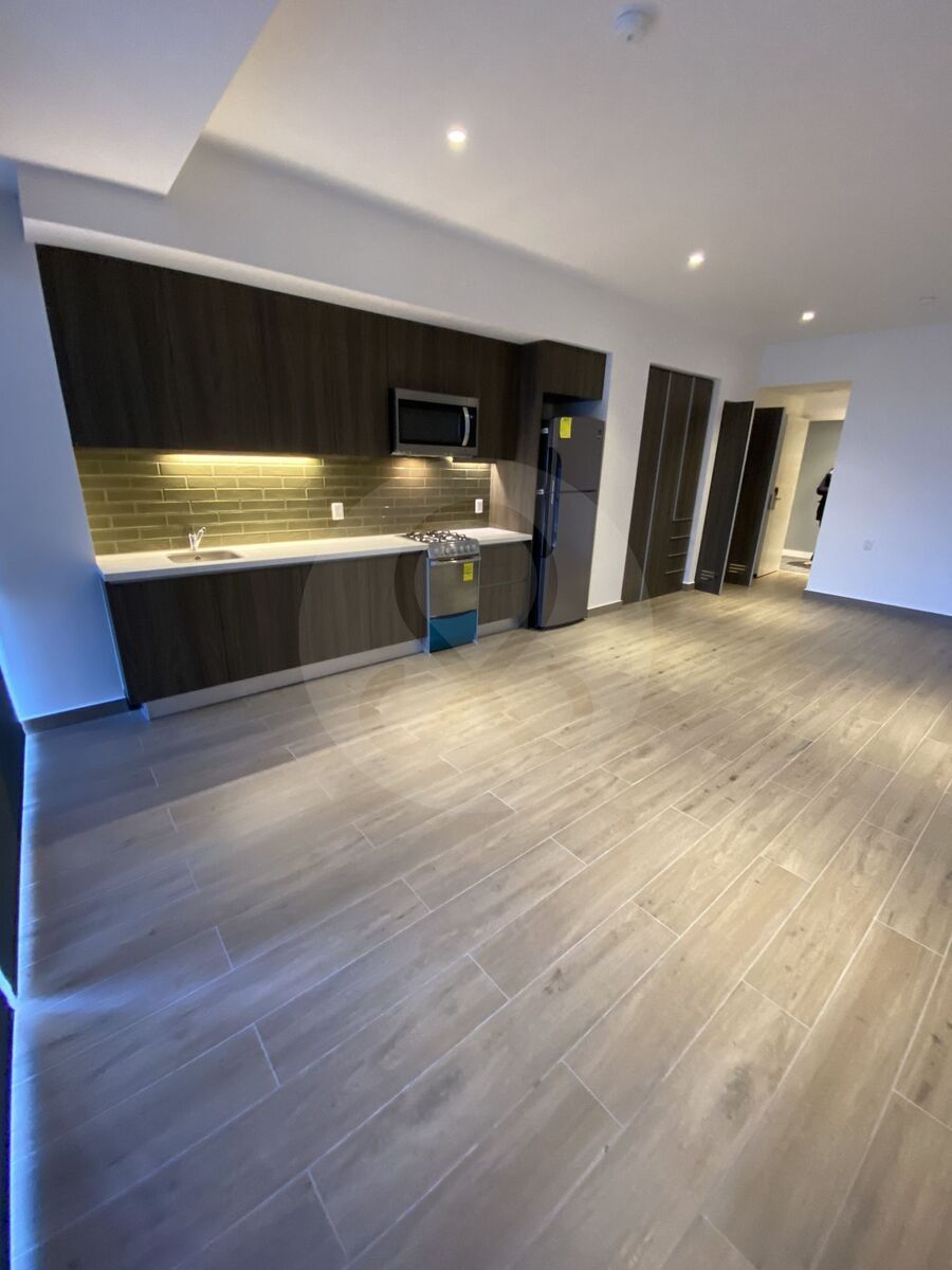 https://assets.easybroker.com/property_images/5555591/96562457/EB-UI5591.jpeg?version=1759433732
