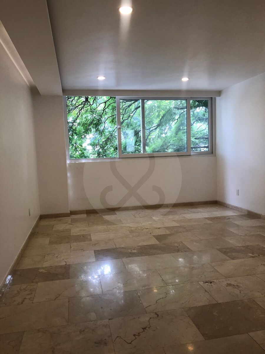 https://assets.easybroker.com/property_images/5555593/96746234/EB-UI5593.JPG?version=1759809867