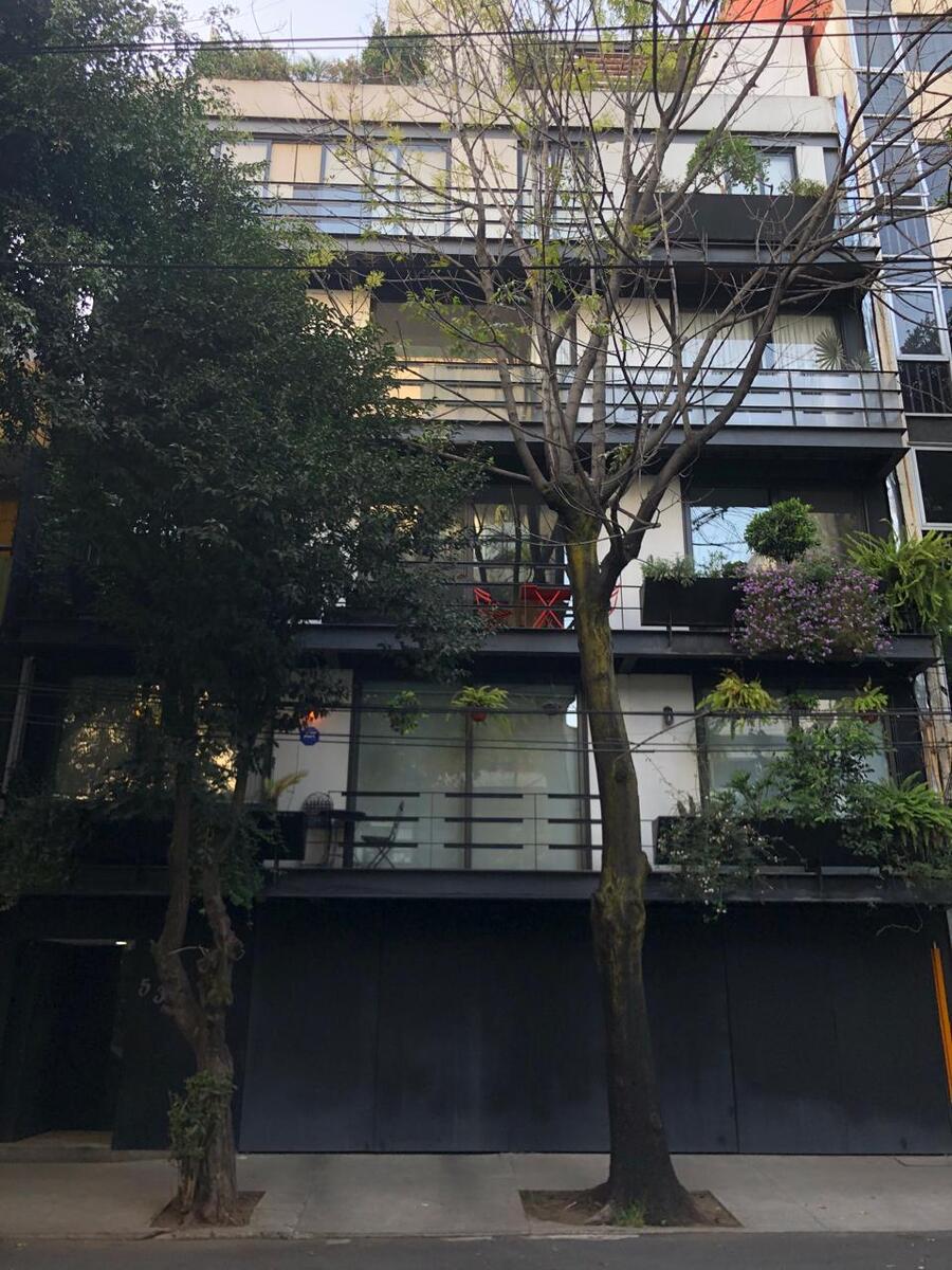 1 de 16: Fachada