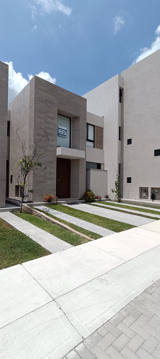 1 de 18: Fachada
