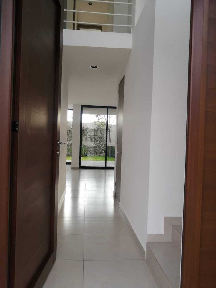 3 de 18: Entrada principal