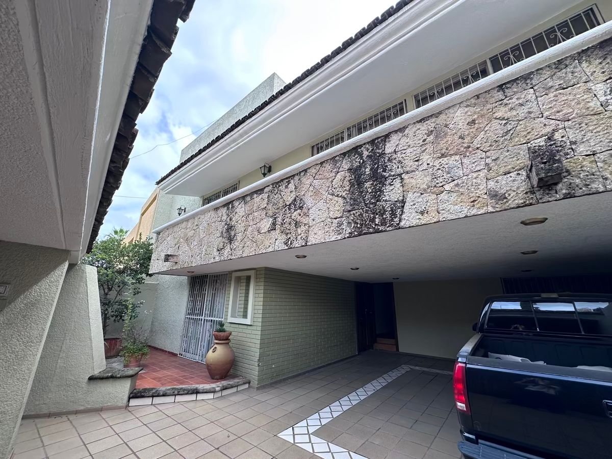 House for rent on Camino Real, Las Flores, Commercial, Zapopan Jalisco, photo 1 of 33
