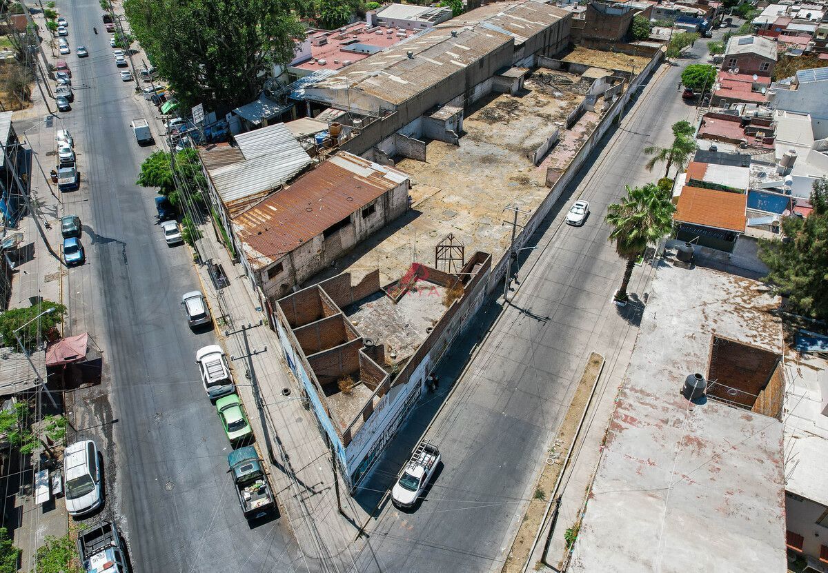 8 de 37