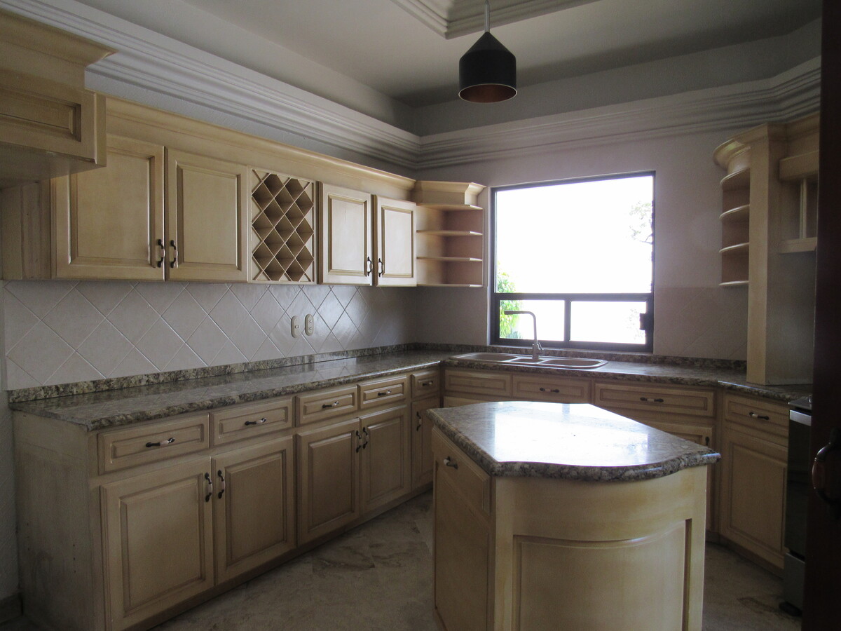 9 de 21: Casa en Venta en Colinas del Bosque Rayo Vende ®