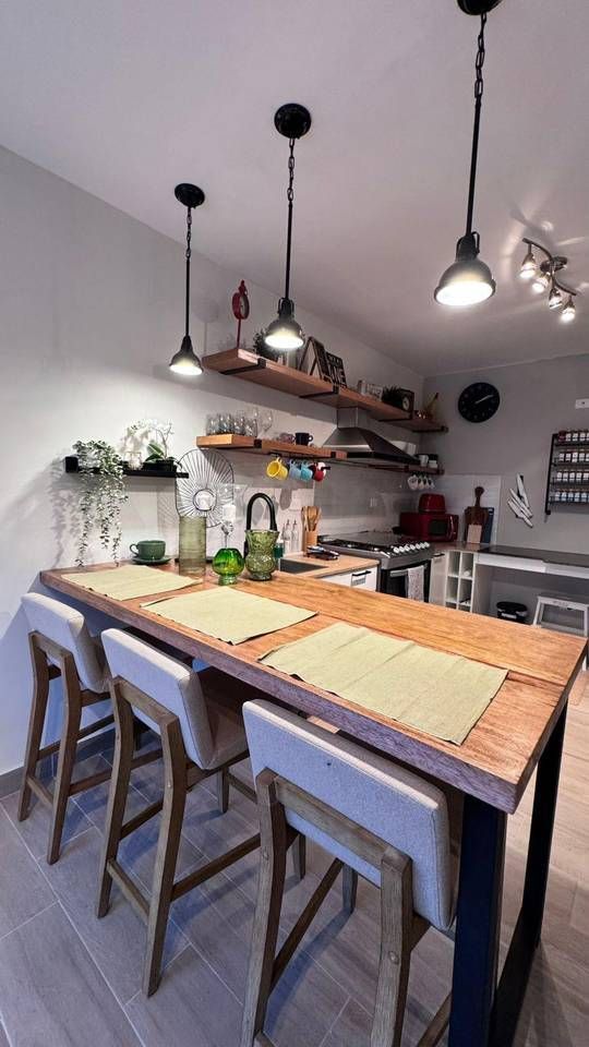 2 de 12: DESAYUNADOR