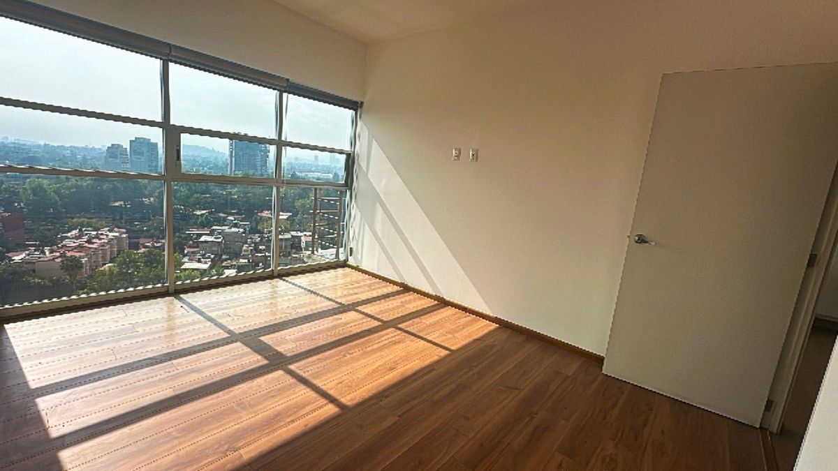 8 de 22: Cuarto principal