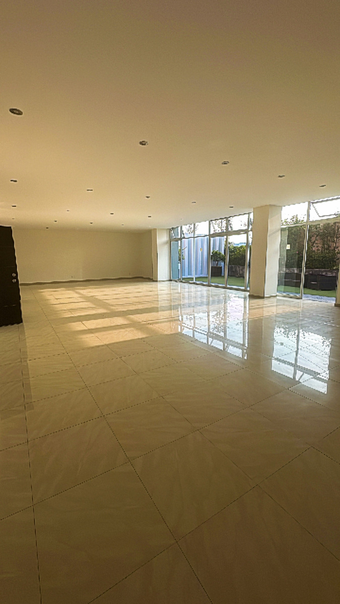 21 de 22: Salón de usos múltiples