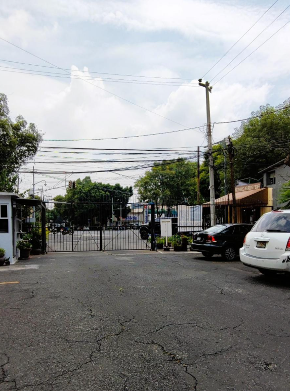 4 de 48: Lote