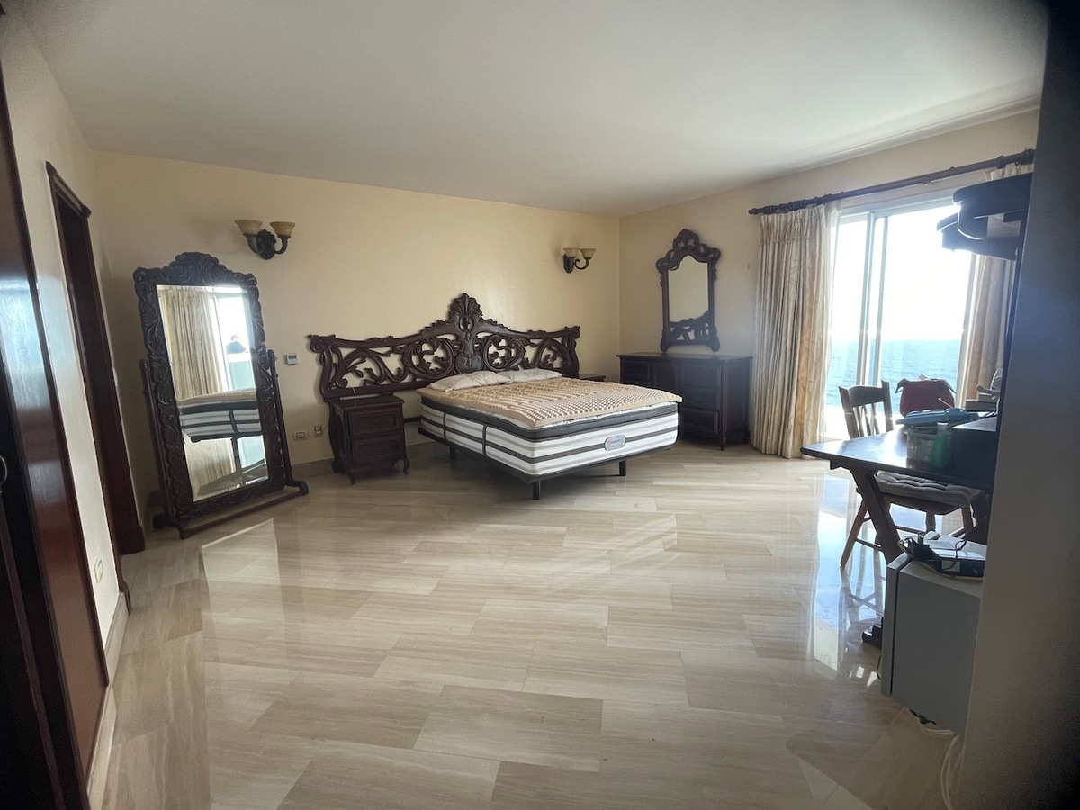 14 de 31: Venta Torre Washington, 4 Habitaciones, Vista al Mar