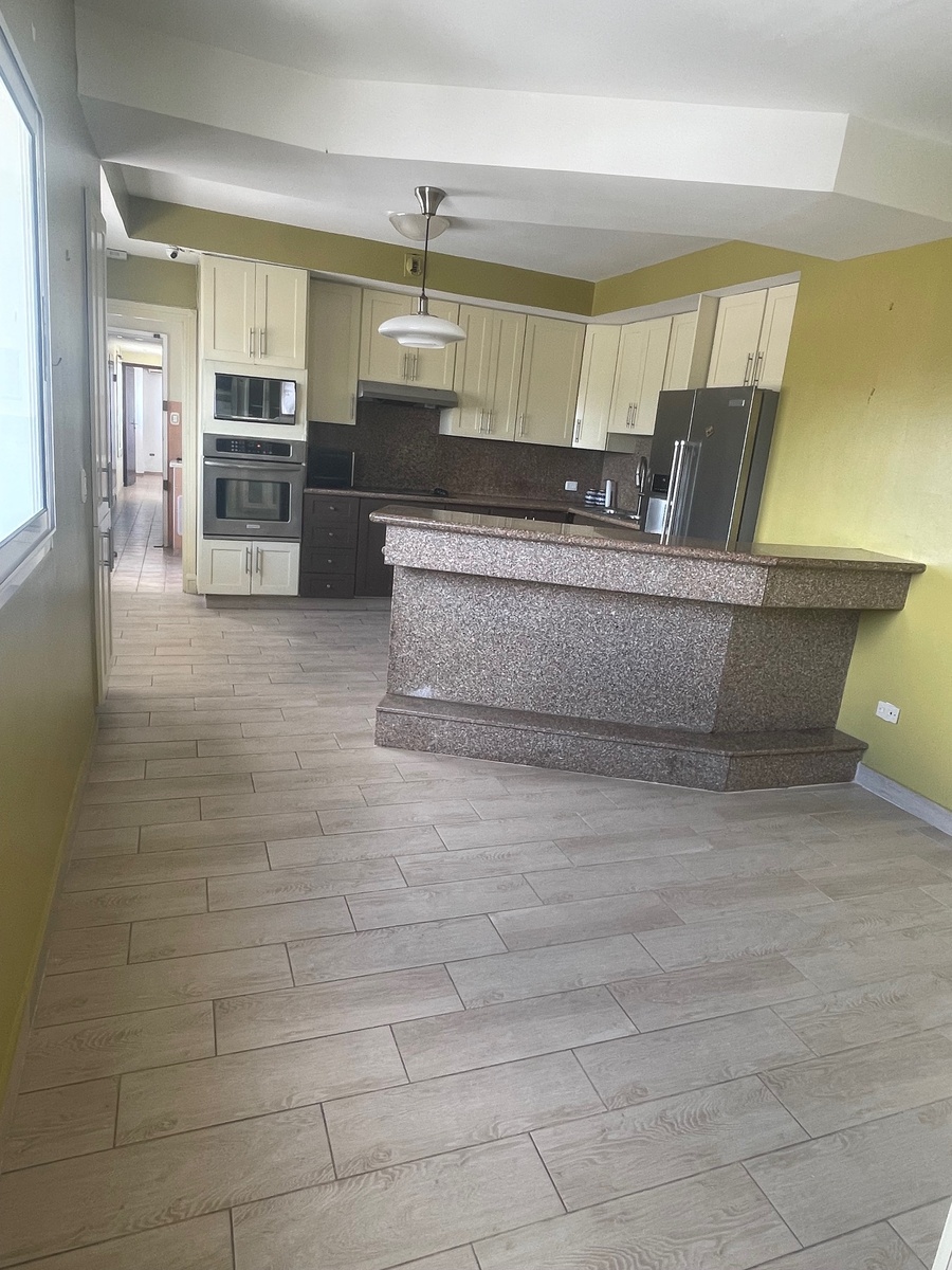 25 de 31: Venta Torre Washington, 4 Habitaciones, Vista al Mar