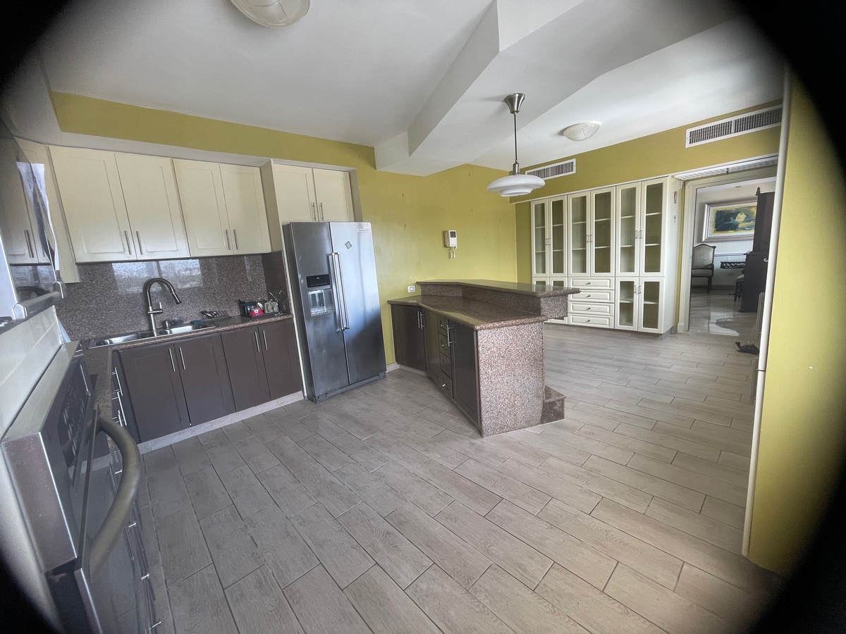 24 de 31: Venta Torre Washington, 4 Habitaciones, Vista al Mar