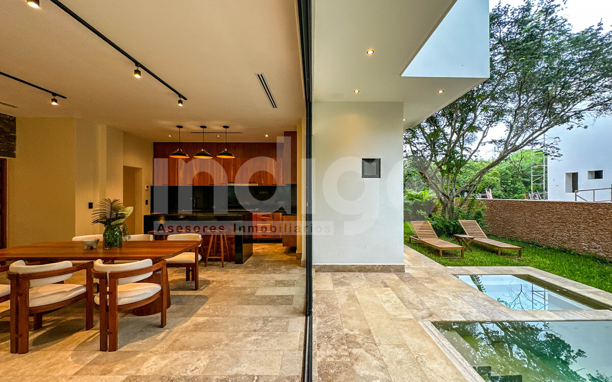 19 de 43: Sala / Comedor con Salida a la Terraza