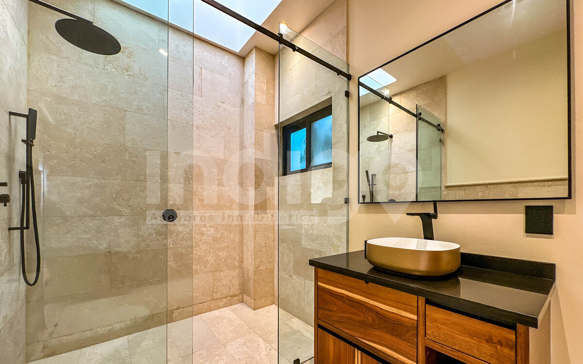 37 de 43: Baño Recámara Secundaria 1