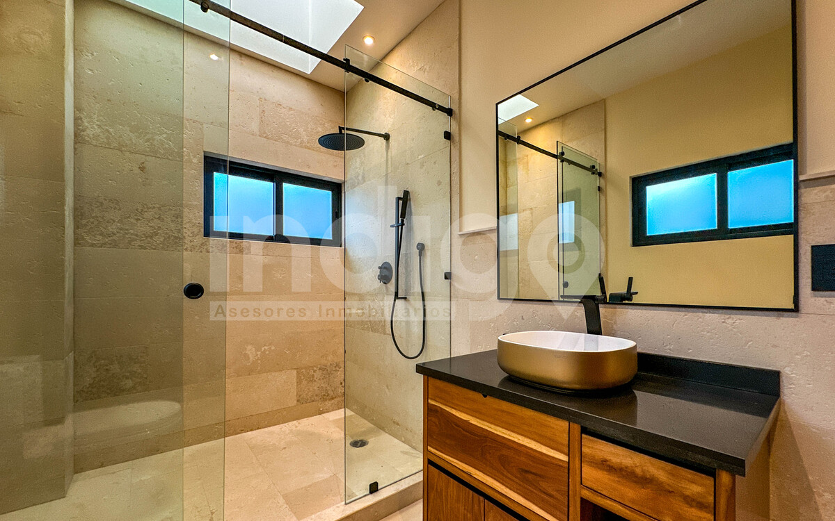 41 de 43: Baño Recámara Secundaria 2