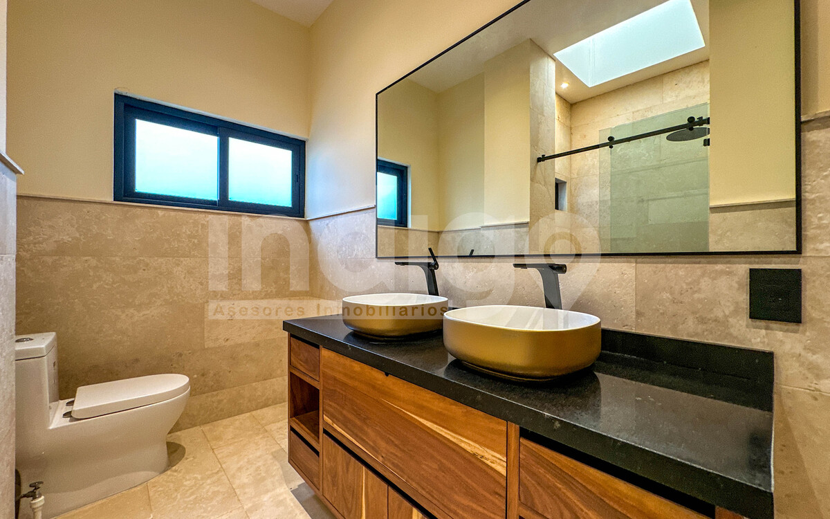 32 de 43: Baño Recámara Principal