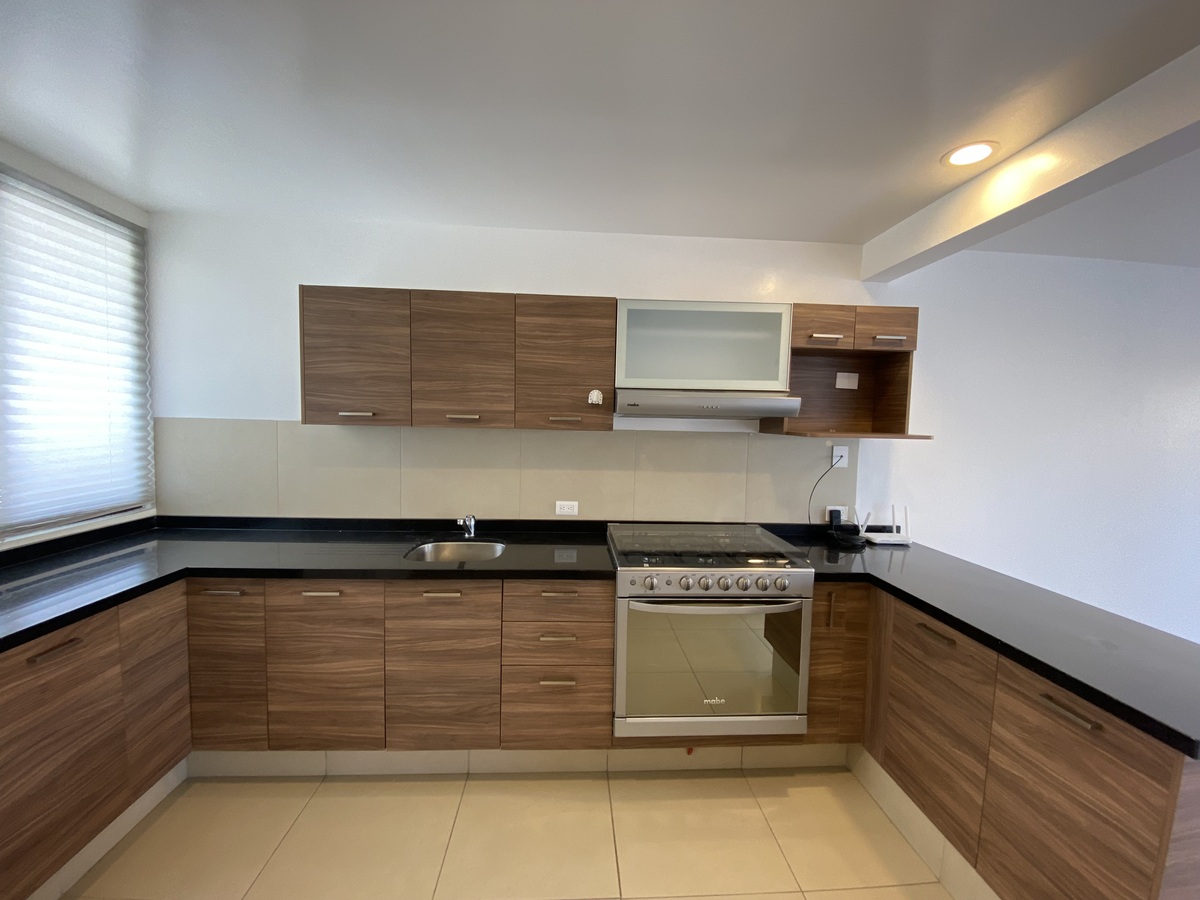 3 of 30: Cocina