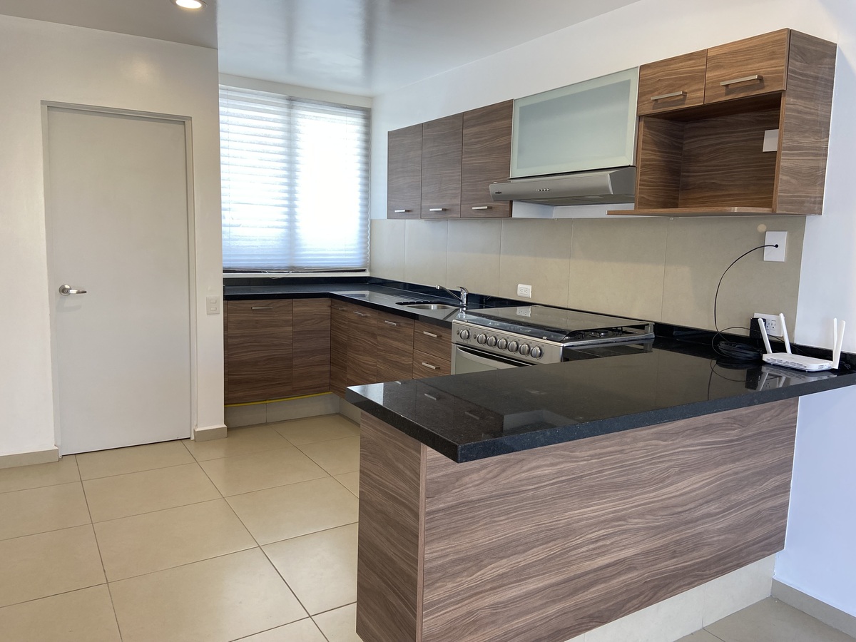 2 of 30: Cocina