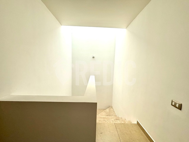 18 of 31