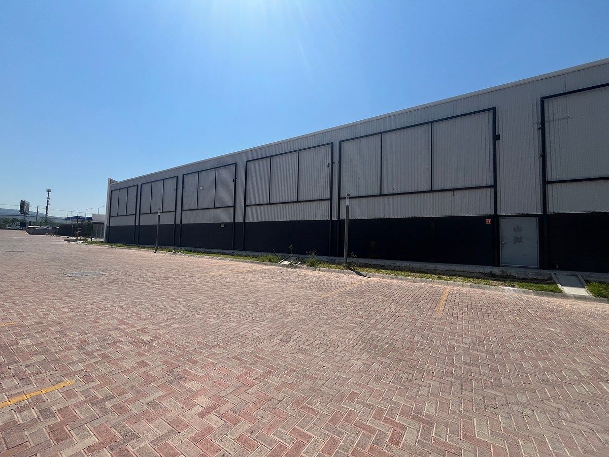 Commercial Storage Unit in Jurica, Querétaro, photo 7 of 14