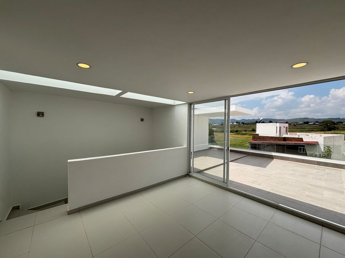 11 de 13: family room