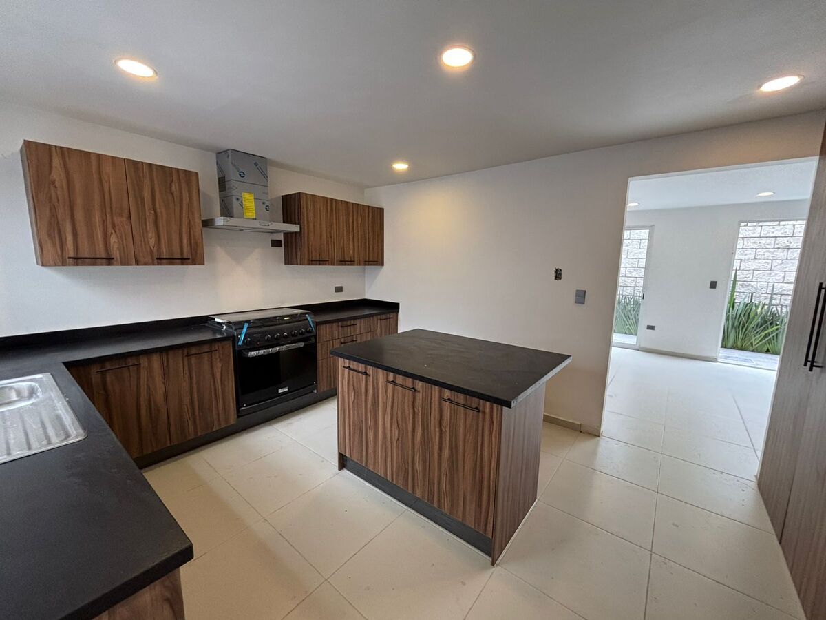 7 de 13: cocina integral equipada