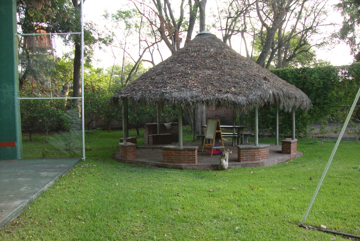 3 of 10: Palapa cancha Frontón