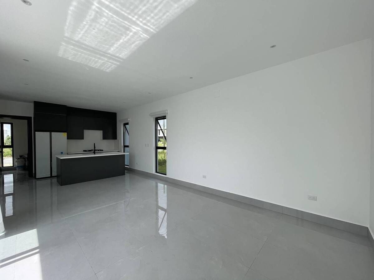 13 de 21: SALA/COCINA