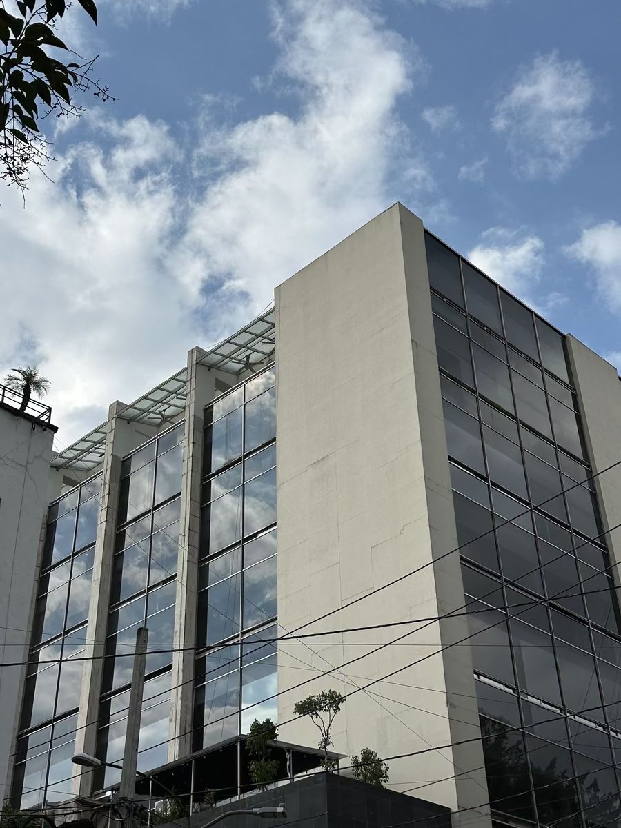 1 de 39: Fachada