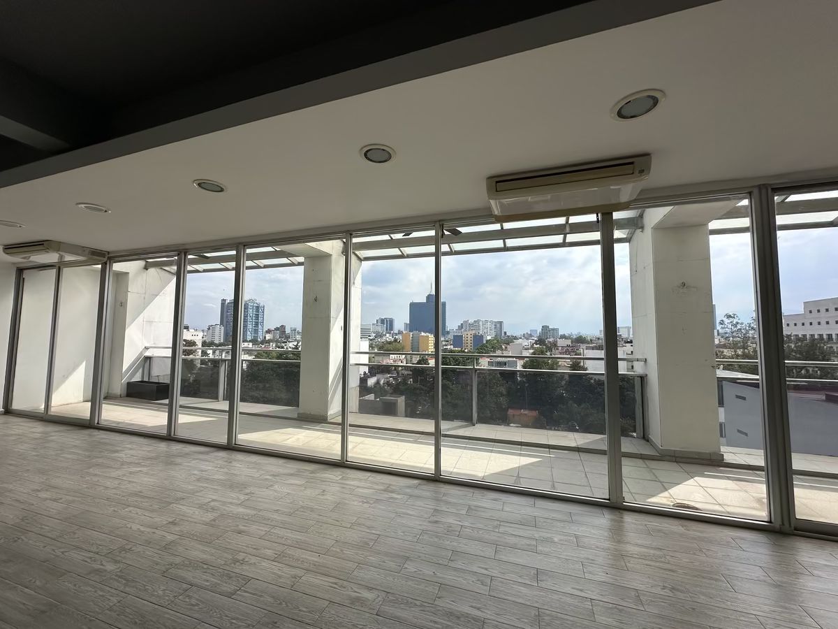 13 de 39: oficina y terraza