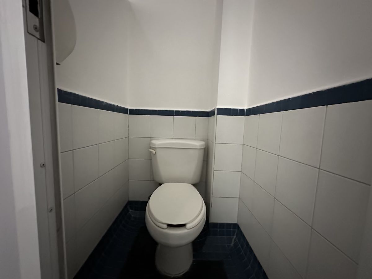 19 de 39: medio baño