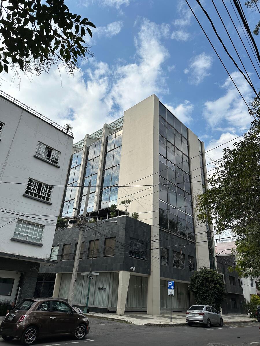 38 de 39: Fachada