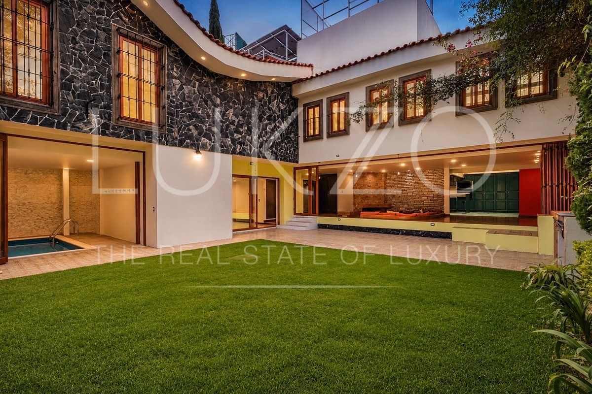 Casa en venta en privada en Lomas Altas, foto 1 de 31
