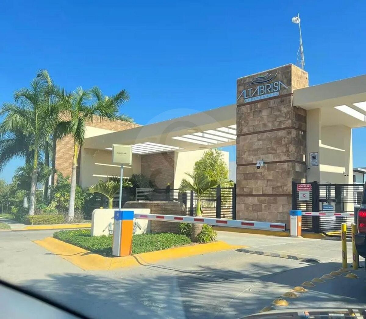 1 de 3