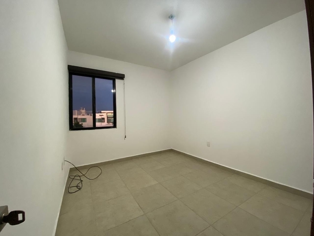 17 de 21: Habitación secundaria 2