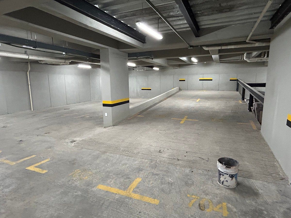 21 de 34: 2 sótanos de estacionamientos