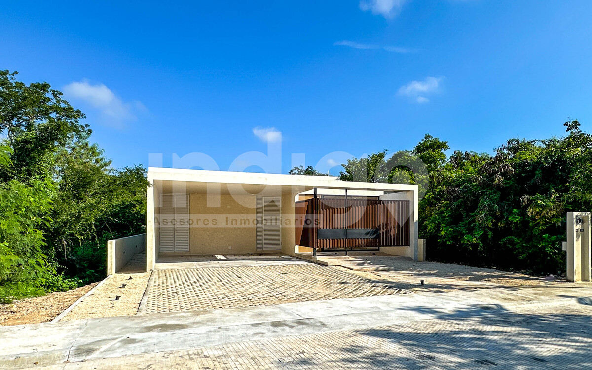 3 de 49: Fachada Frontal