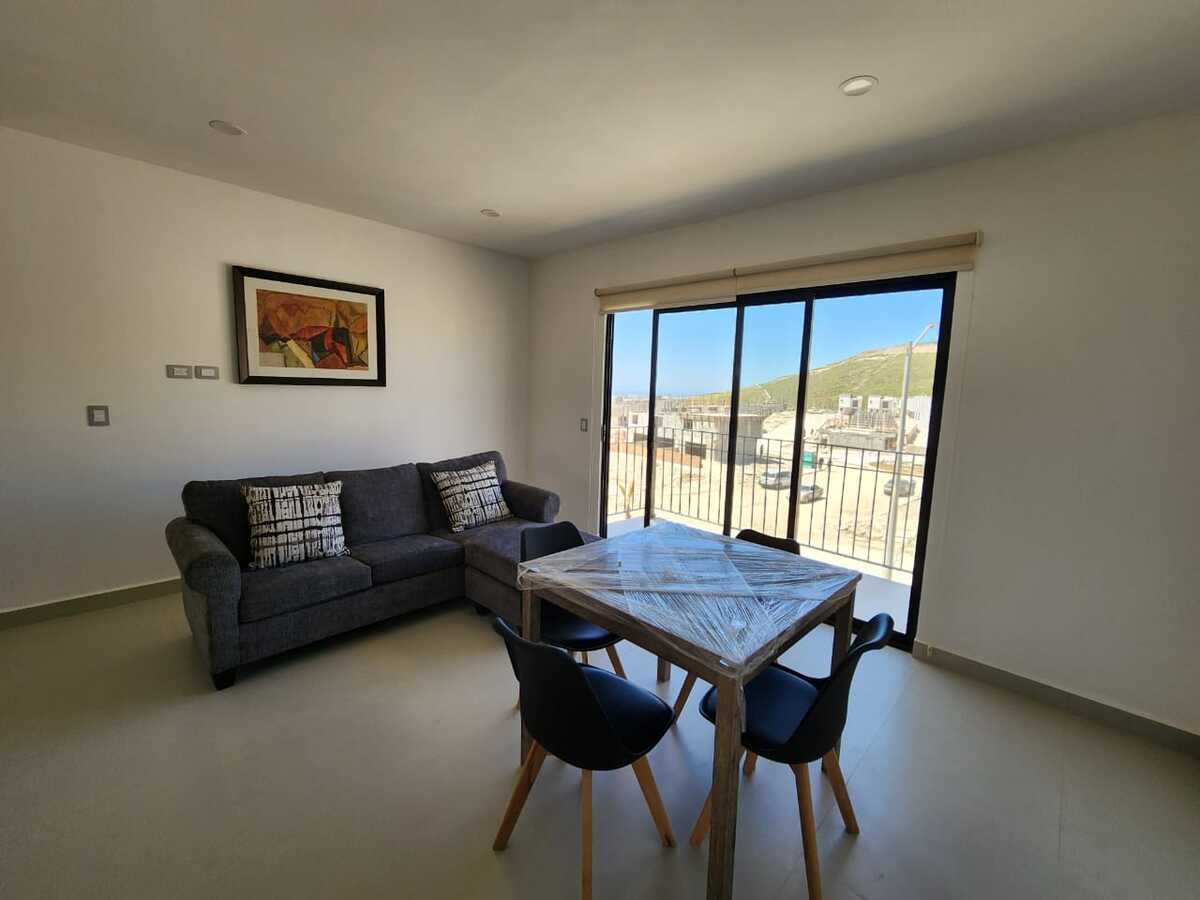 5 of 8: Sala, comedor