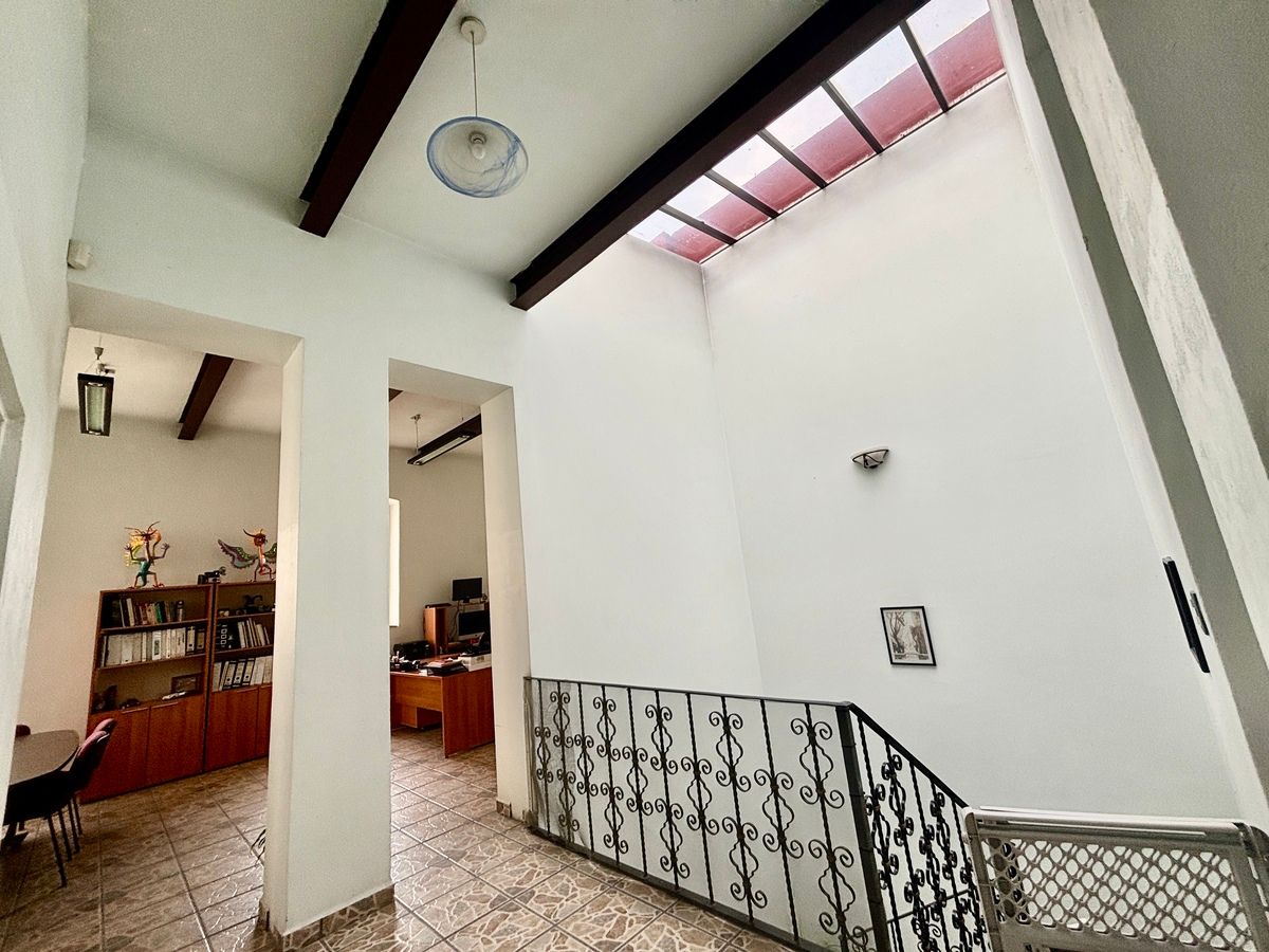 26 de 42: Vestíbulo en planta alta