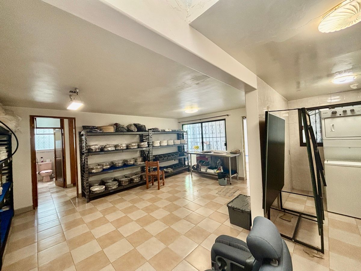 36 de 42: Estancia del departamento