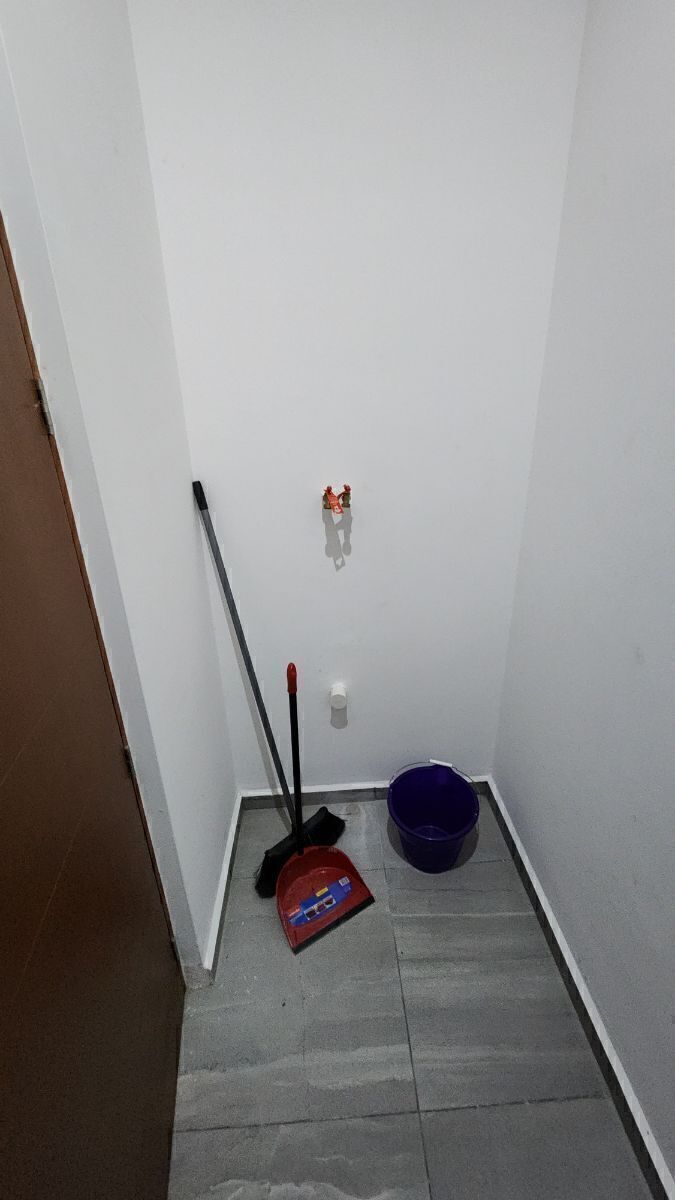 18 of 27