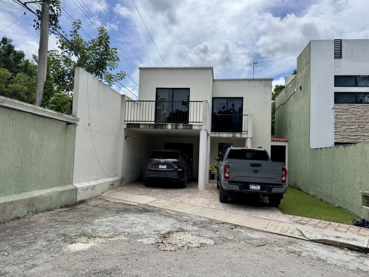 1 of 15: Fachada