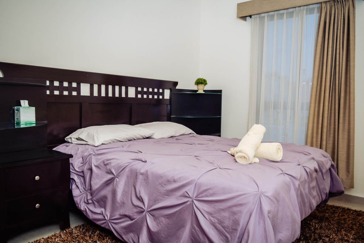 9 of 18: Recamara principal con baño