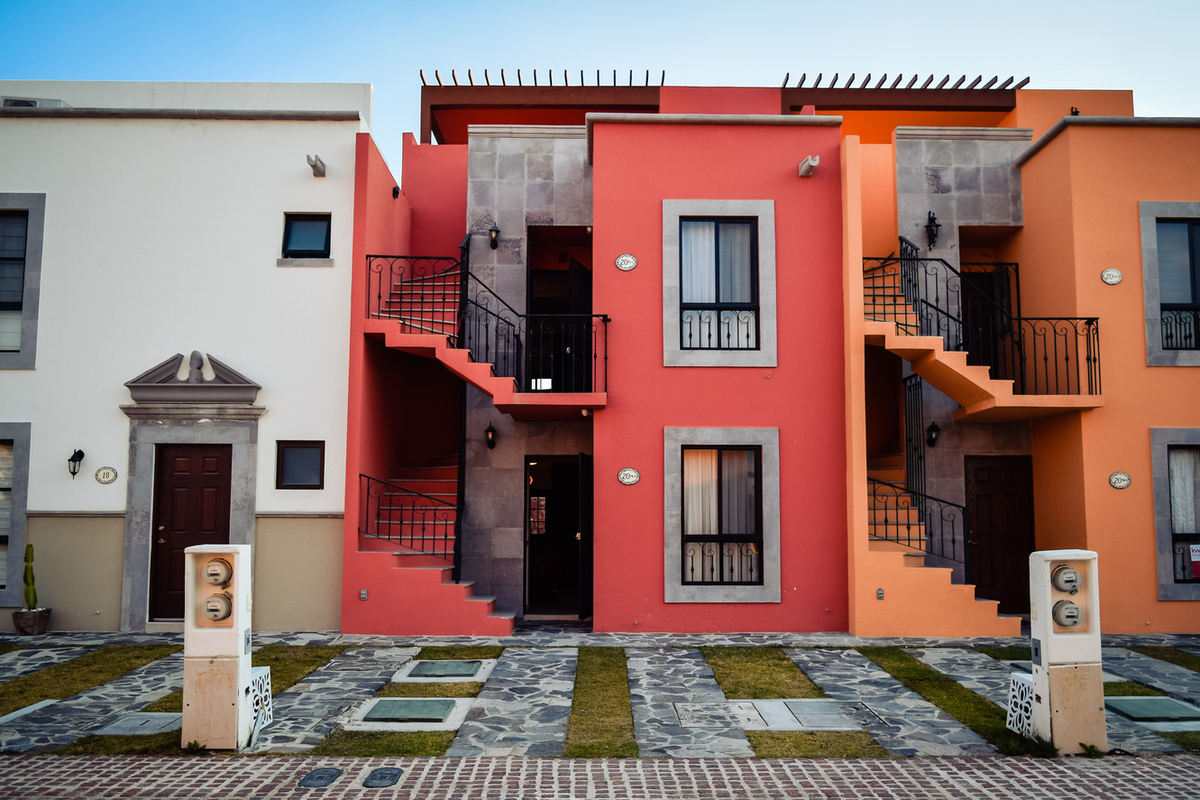 11 of 18: Fachada PB