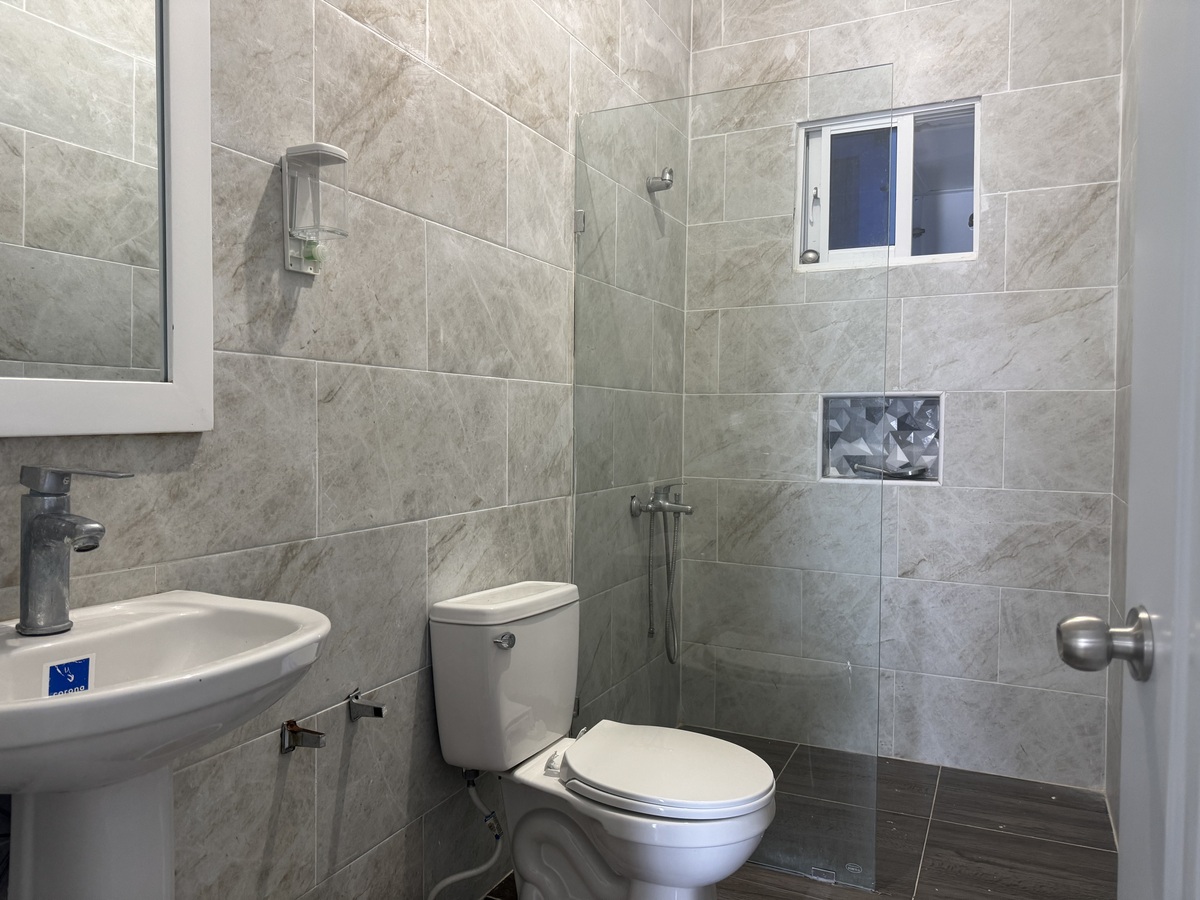 22 of 47: Main villa