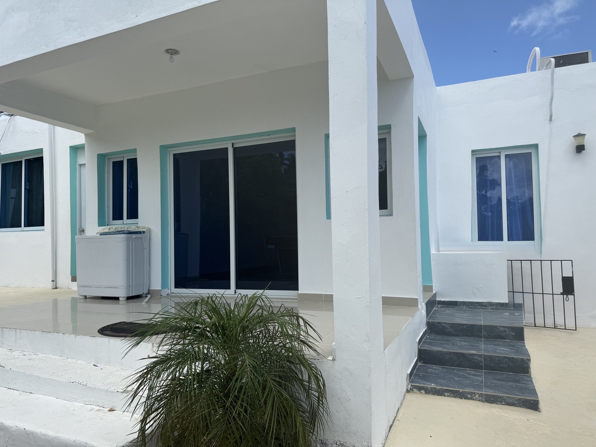 36 of 47: Exterior guest/game room