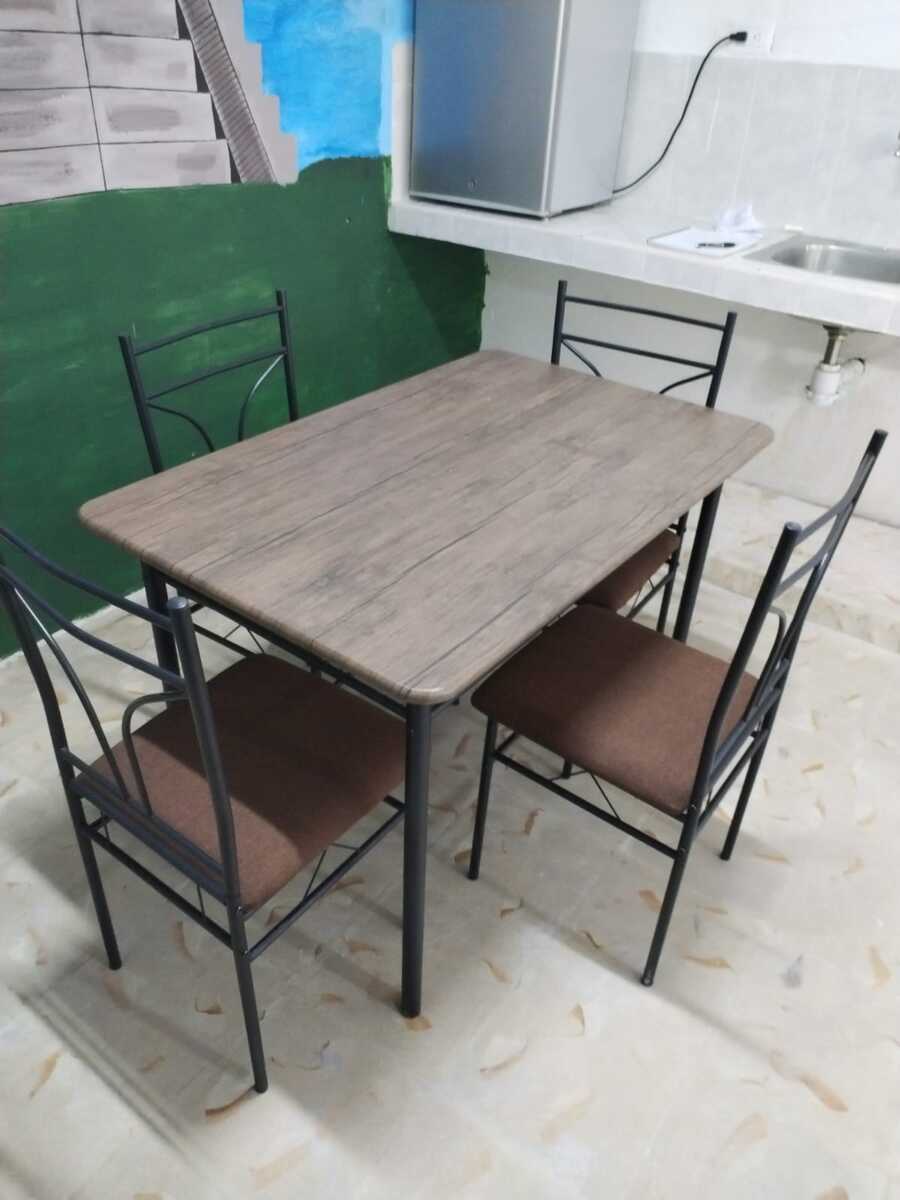 4 de 27