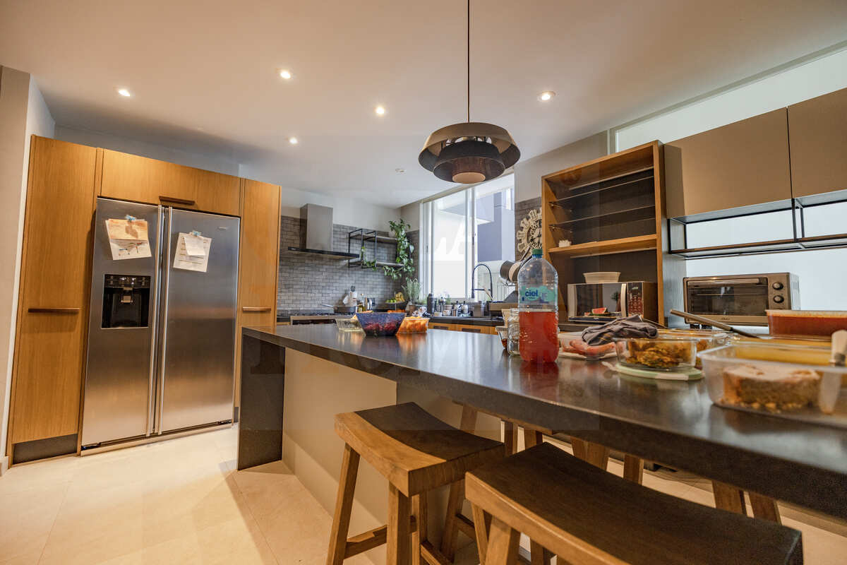 13 de 23: Barra para desayunar