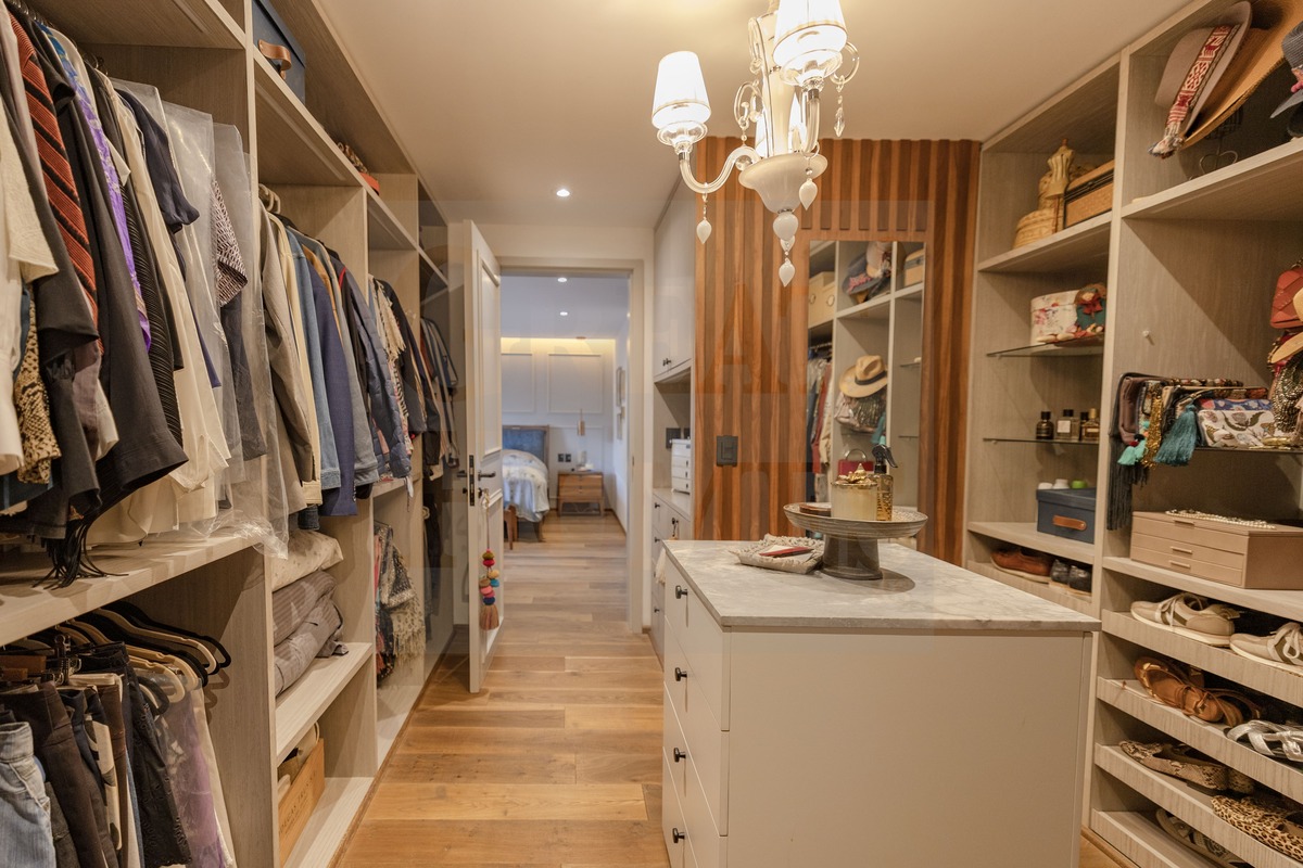 23 de 23: vestidor de recamara principal