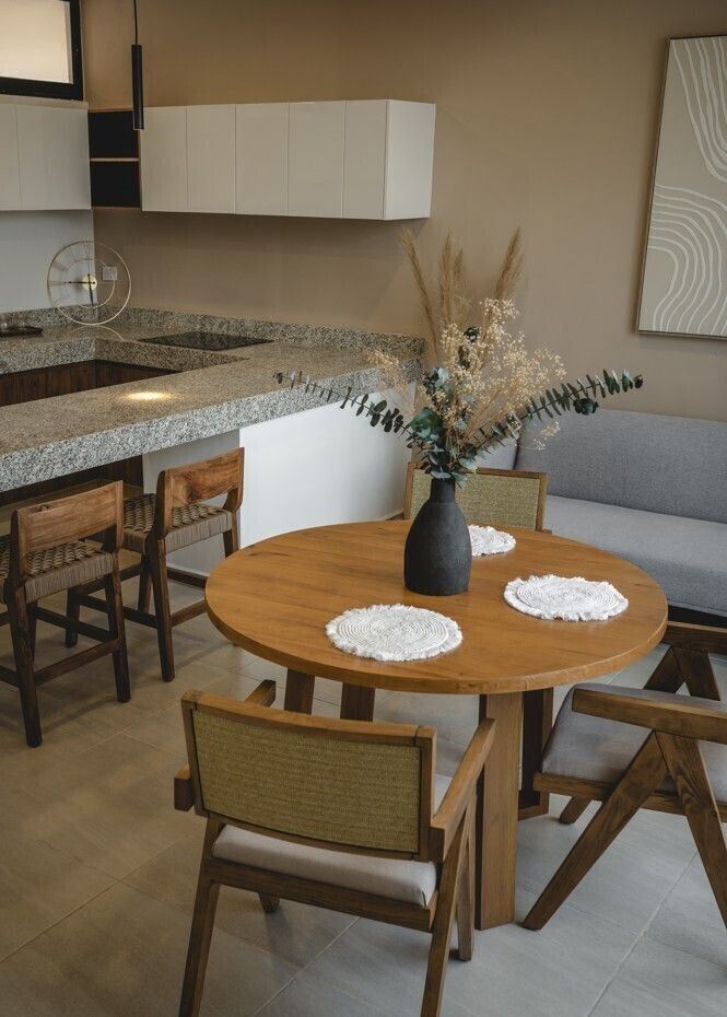 4 de 24: Comedor y Cocina